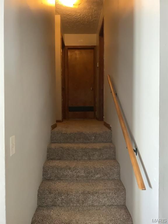 Howard Ln - Residential