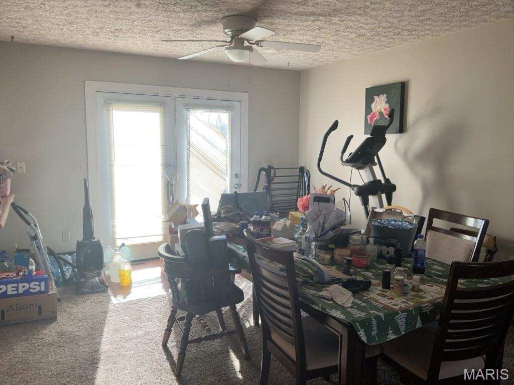 Howard Ln - Residential