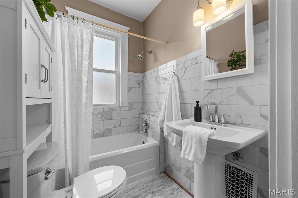 Balsons Of Shaftesbury Heights - Residential