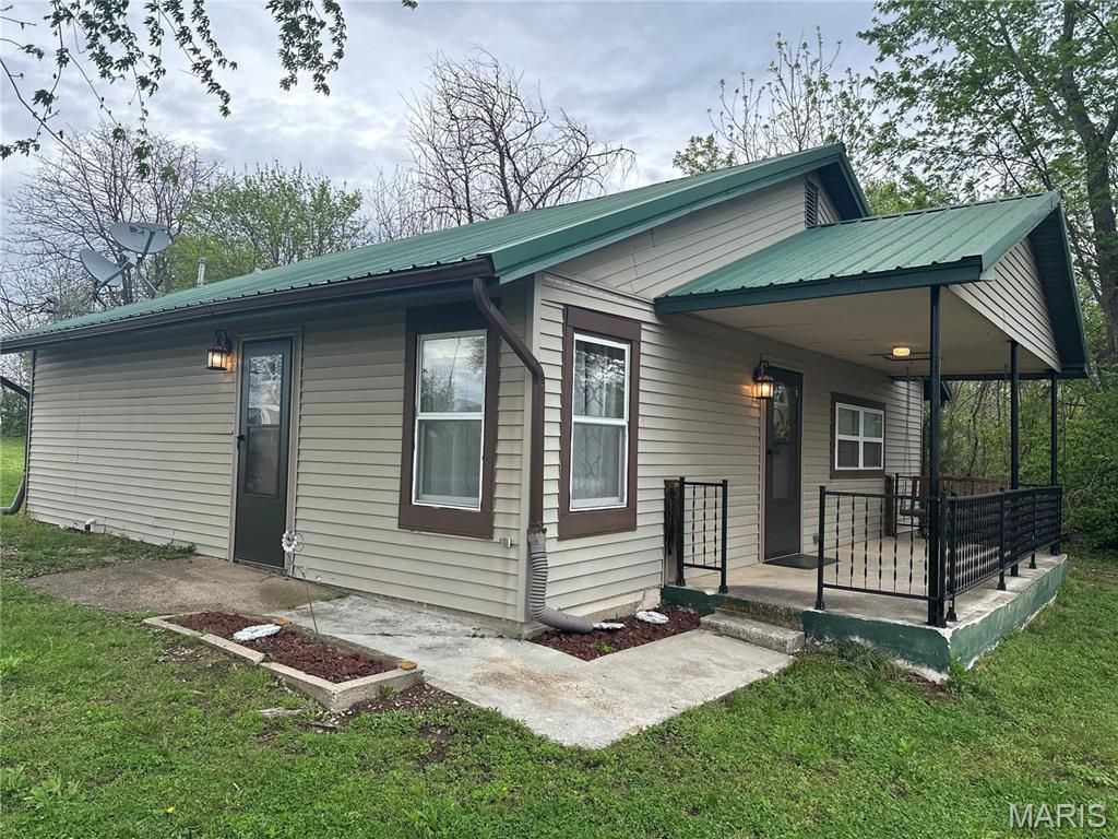 Photo of 33624 Normal Drive, Eldridge, MO 65463 (MLS # 26022066)