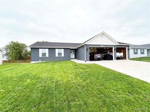 Photo of 306 Harvest Drive, Wright City, MO 63390 (MLS # 26032170)