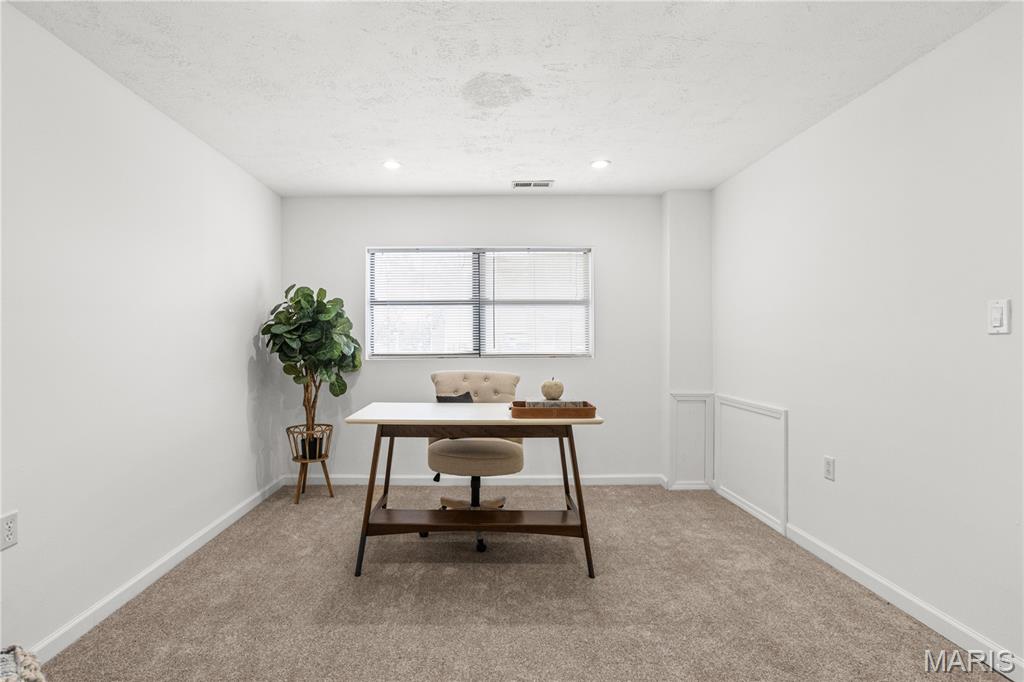 Shelley Manor 02 - Residential