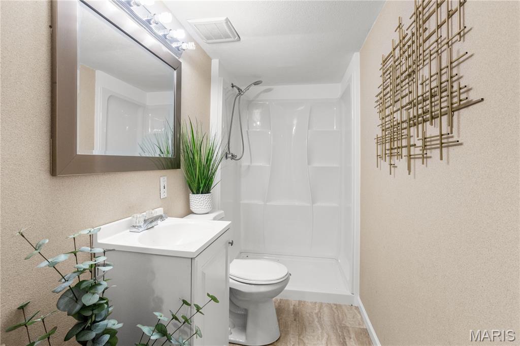 Shelley Manor 02 - Residential