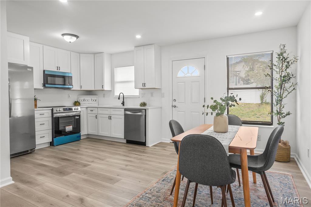 Shelley Manor 02 - Residential