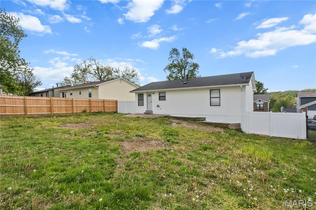 Shelley Manor 02 - Residential