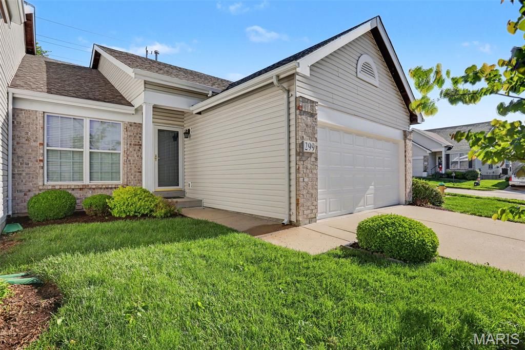 Photo of 299 Arbor Place Lane, Manchester, MO 63088 (MLS # 26026232)