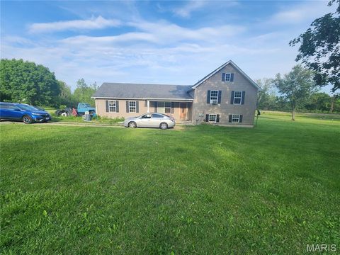 Photo of 4907 Railway Lane, Farmington, MO 63640 (MLS # 26034254)