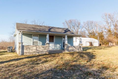 Photo of 1031 Dilworth Road, Lebanon, MO 65536 (MLS # 26016894)