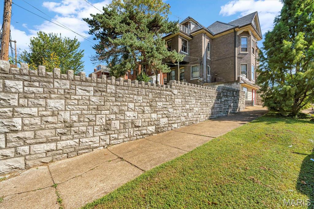 Dunnica Add - Commercial Sale