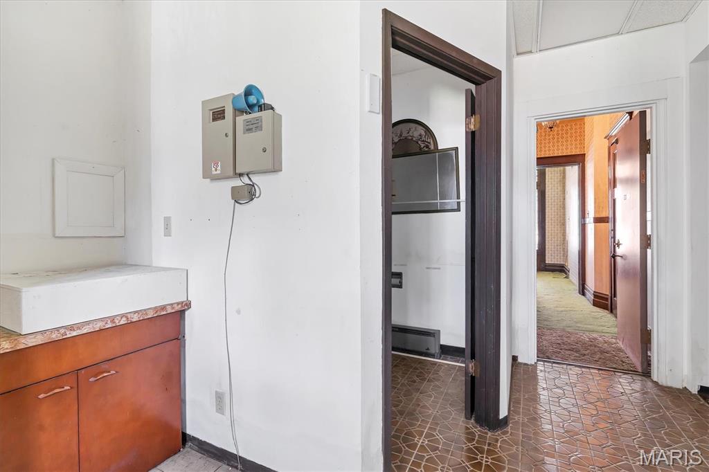 Dunnica Add - Commercial Sale