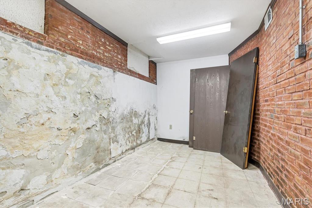 Dunnica Add - Commercial Sale