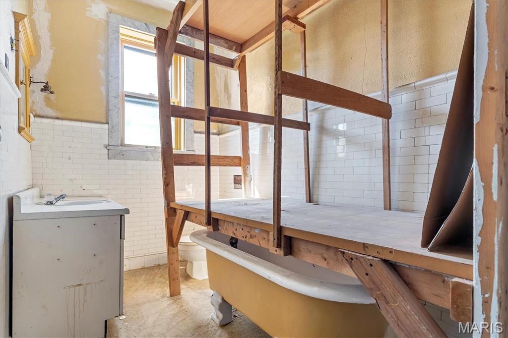 Dunnica Add - Commercial Sale