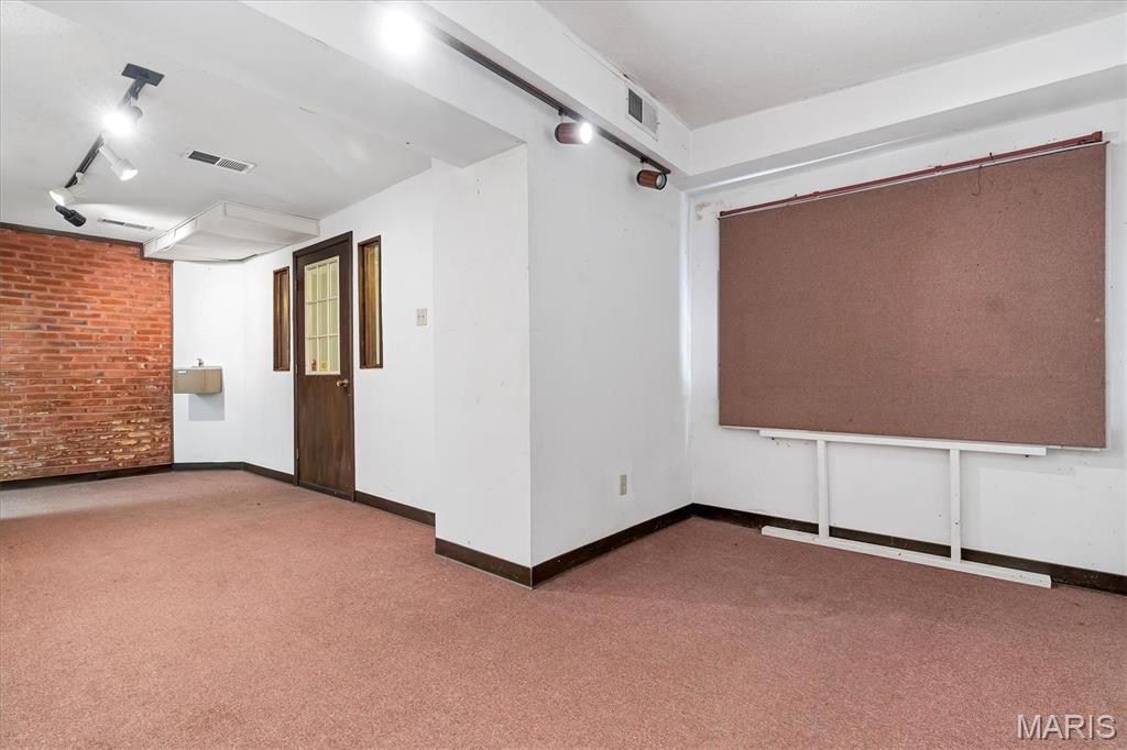 Dunnica Add - Commercial Sale