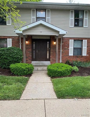 2042 NEW SUN DR, FLORISSANT, MO 63031 - Image b898b4f43a264558a083c2b0733bb4e6/295393760