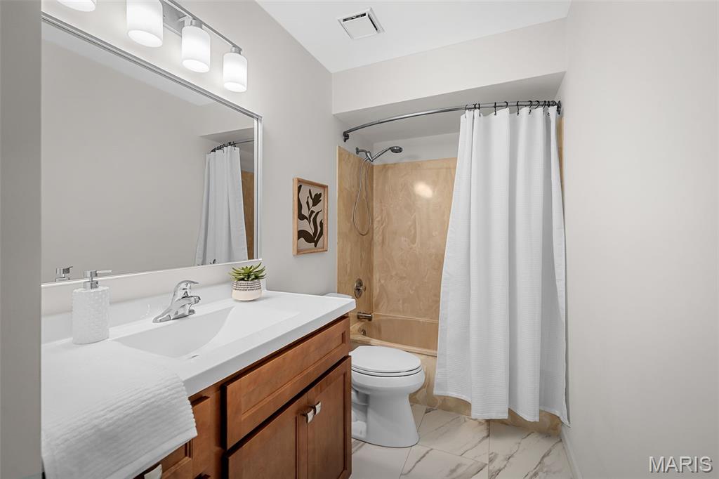 Hunters Pointe - Residential