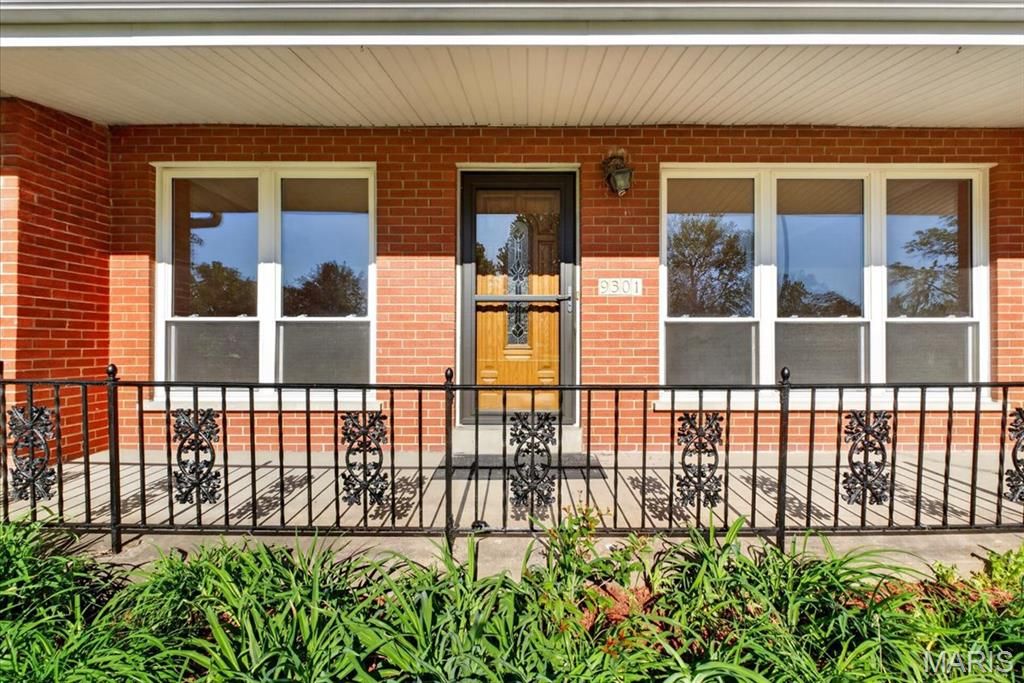 Photo of 9301 Lavant Drive, St Louis, MO 63126 (MLS # 26023782)