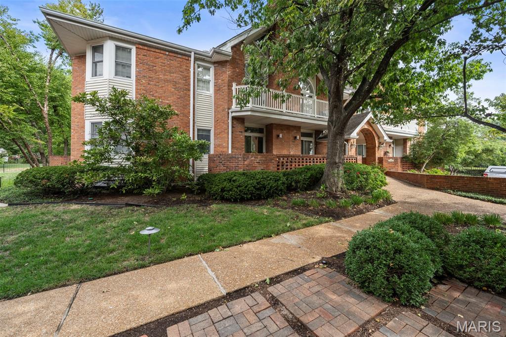 29 Country Club Terrace