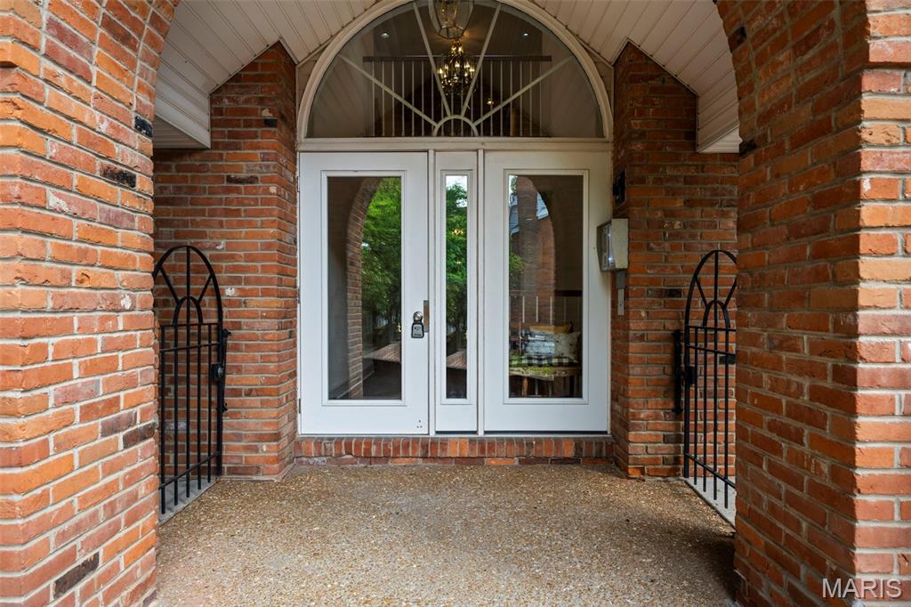 29 Country Club Terrace