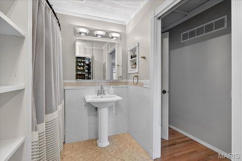 Tiny photo for 13290 Kenroyal Drive, St Louis, MO 63131 (MLS # 26000021)