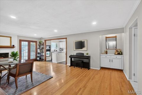 Tiny photo for 13290 Kenroyal Drive, St Louis, MO 63131 (MLS # 26000021)