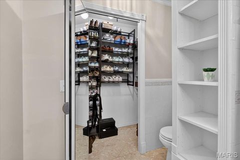 Tiny photo for 13290 Kenroyal Drive, St Louis, MO 63131 (MLS # 26000021)