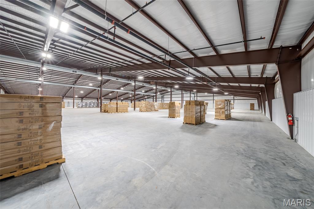 New Haven Indust Park - Commercial Lease