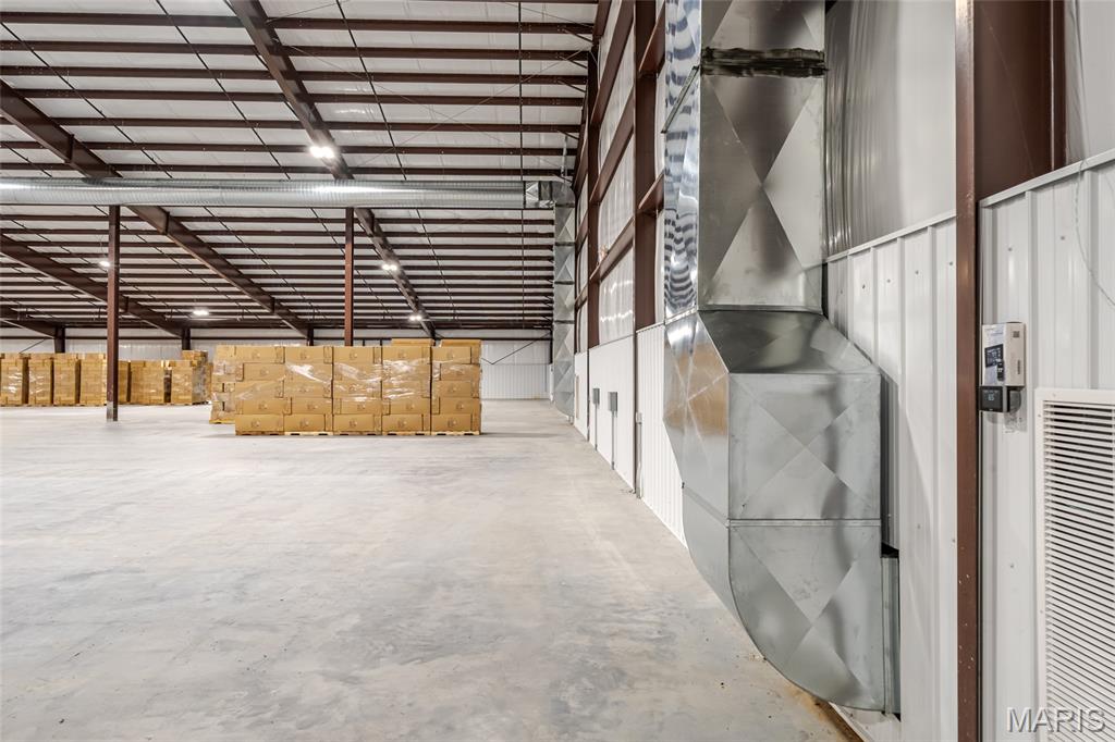 New Haven Indust Park - Commercial Lease