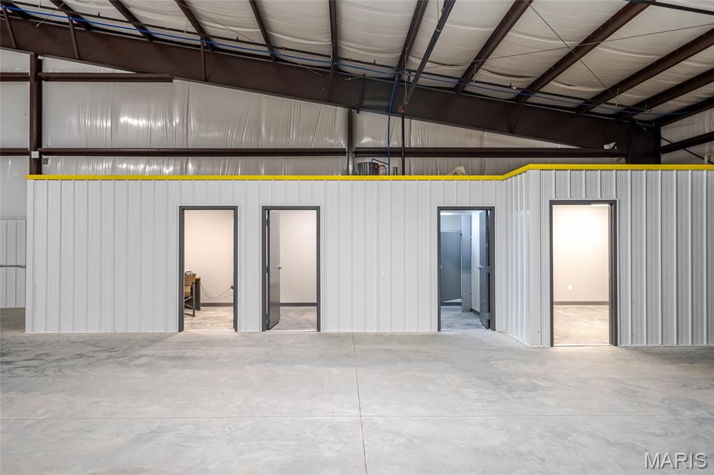 New Haven Indust Park - Commercial Lease