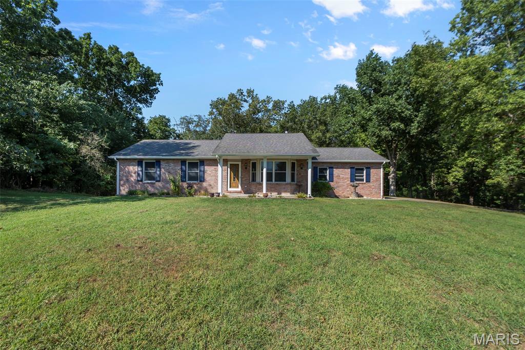 Photo of 221 Bella Oaks Lane, Jackson, MO 63755 (MLS # 26057359)
