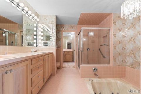 Tiny photo for 330 Morristown Court, Chesterfield, MO 63017 (MLS # 25073914)