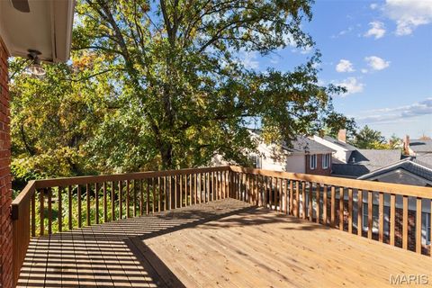 Tiny photo for 330 Morristown Court, Chesterfield, MO 63017 (MLS # 25073914)