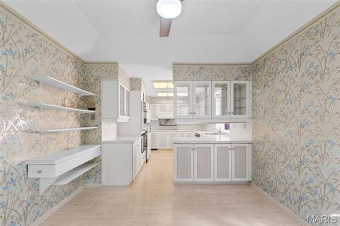 Tiny photo for 330 Morristown Court, Chesterfield, MO 63017 (MLS # 25073914)