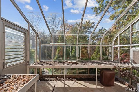 Tiny photo for 330 Morristown Court, Chesterfield, MO 63017 (MLS # 25073914)