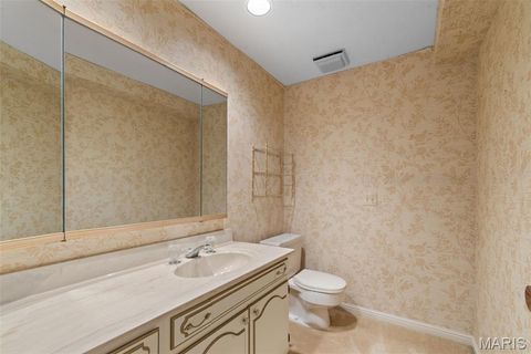 Tiny photo for 330 Morristown Court, Chesterfield, MO 63017 (MLS # 25073914)