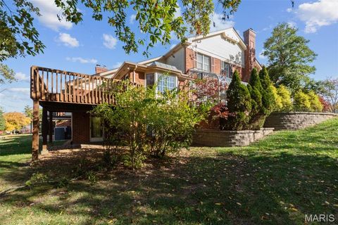 Tiny photo for 330 Morristown Court, Chesterfield, MO 63017 (MLS # 25073914)