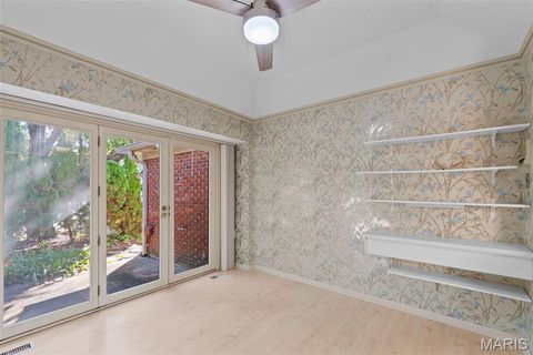 Tiny photo for 330 Morristown Court, Chesterfield, MO 63017 (MLS # 25073914)