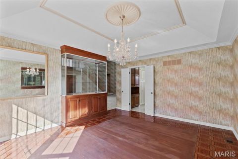 Tiny photo for 330 Morristown Court, Chesterfield, MO 63017 (MLS # 25073914)