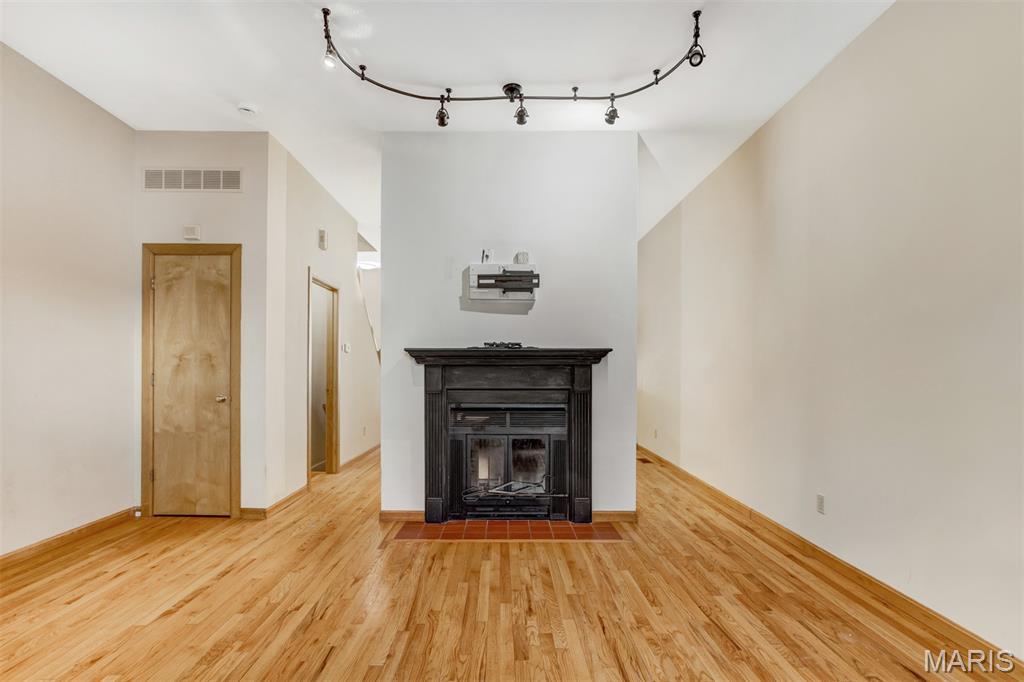 Conners 21 - Residential