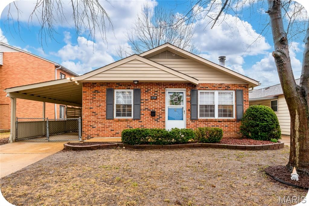 Photo of 3710 Berger Avenue, St Louis, MO 63109 (MLS # 26010372)