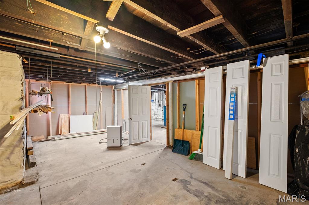 Shaws Lafayette Ave Add - Residential Income