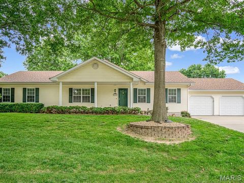 Photo of 610 Spartan Drive, Sparta, IL 62286 (MLS # 26032253)
