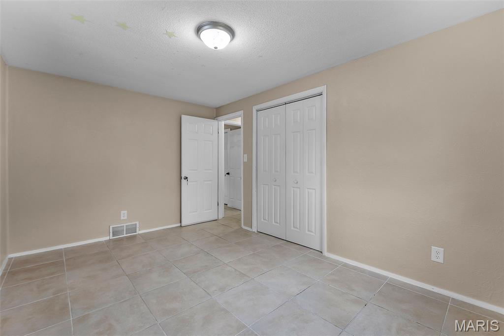 Riverside Mdws 2nd Sub - Residential