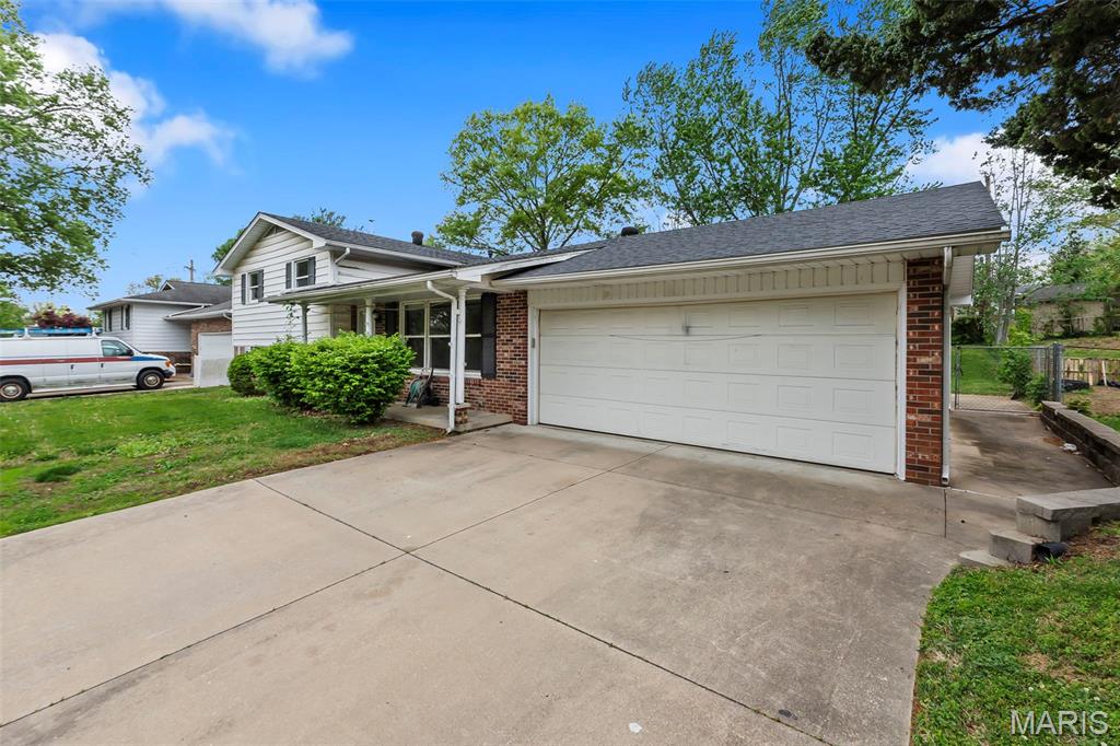 Riverside Mdws 2nd Sub - Residential