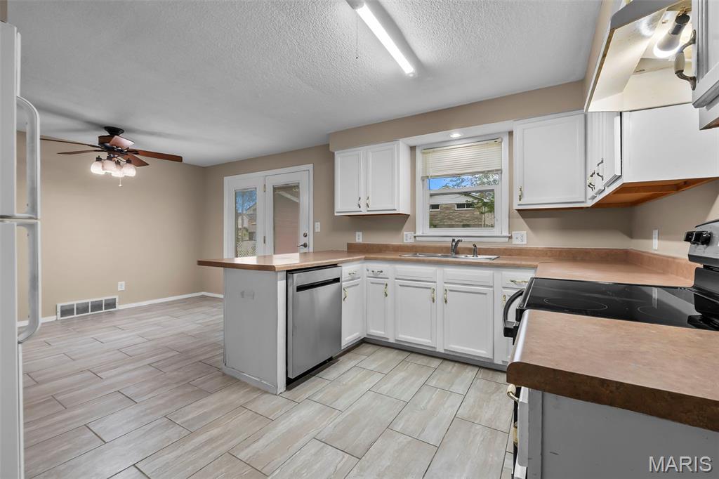 Riverside Mdws 2nd Sub - Residential