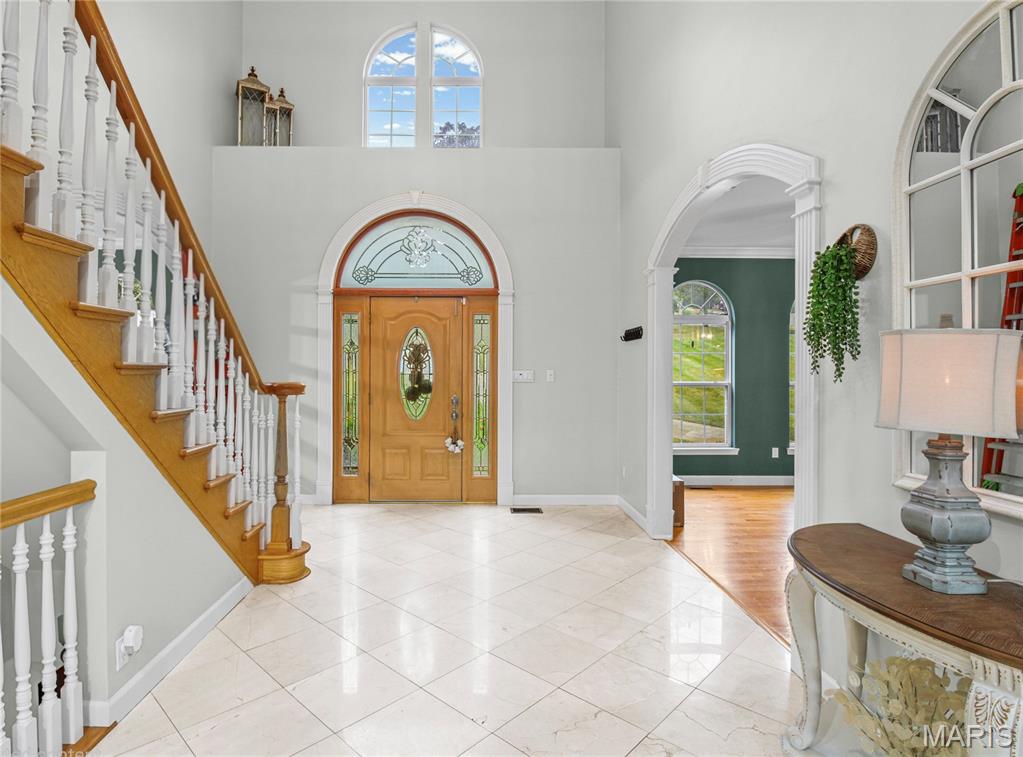 10570 Glen Oaks Drive