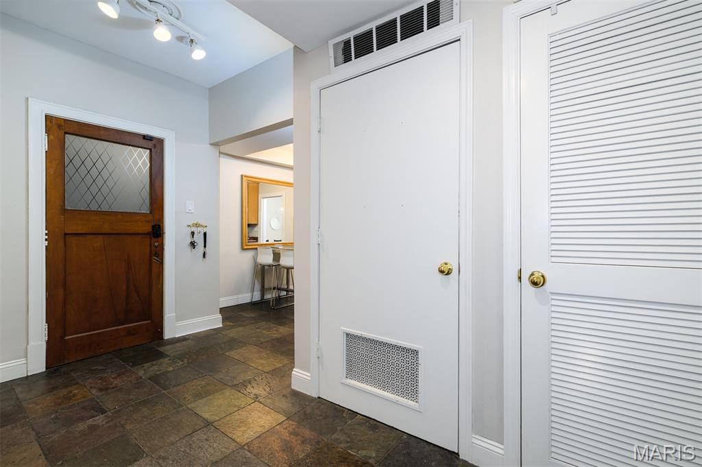 Cornerstone Condo - Residential