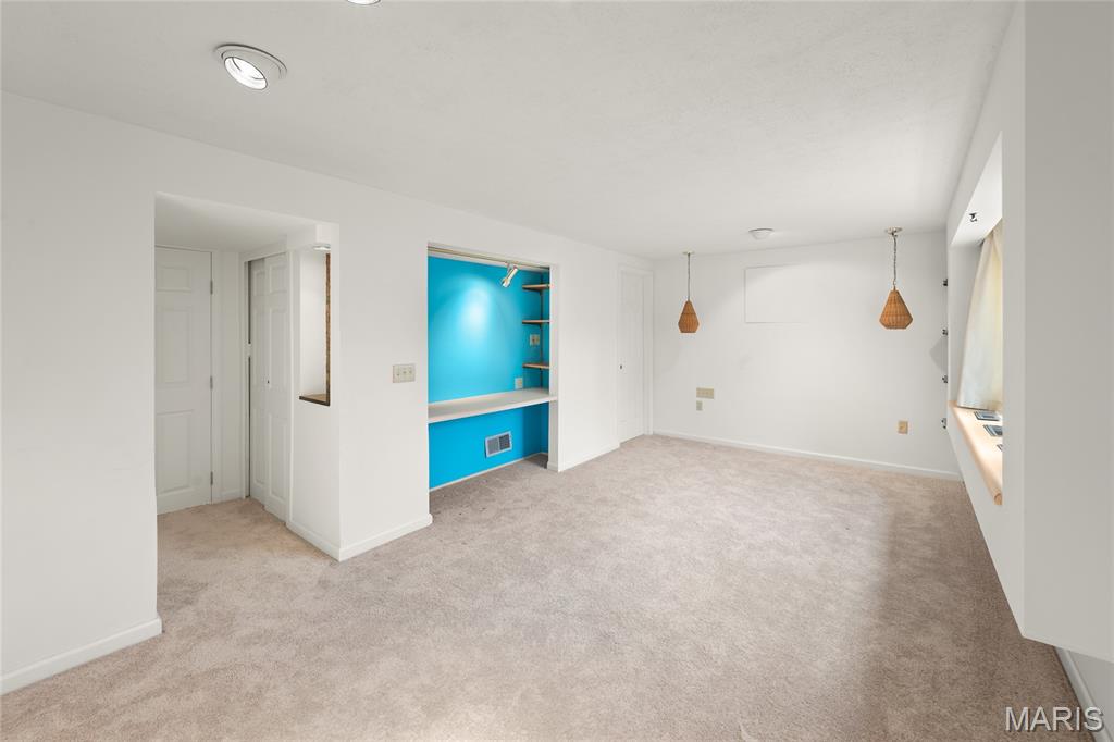 Country Lane Woods First Add - Residential
