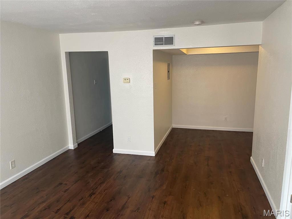 3752 Chippewa Street