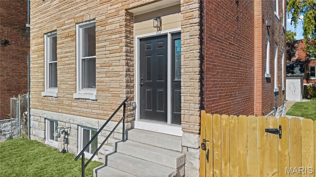 3141 Potomac Street