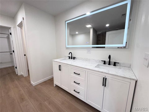 Tiny photo for 9153 Idell Creek Ln, Hannibal, MO 63401 (MLS # 26049106)
